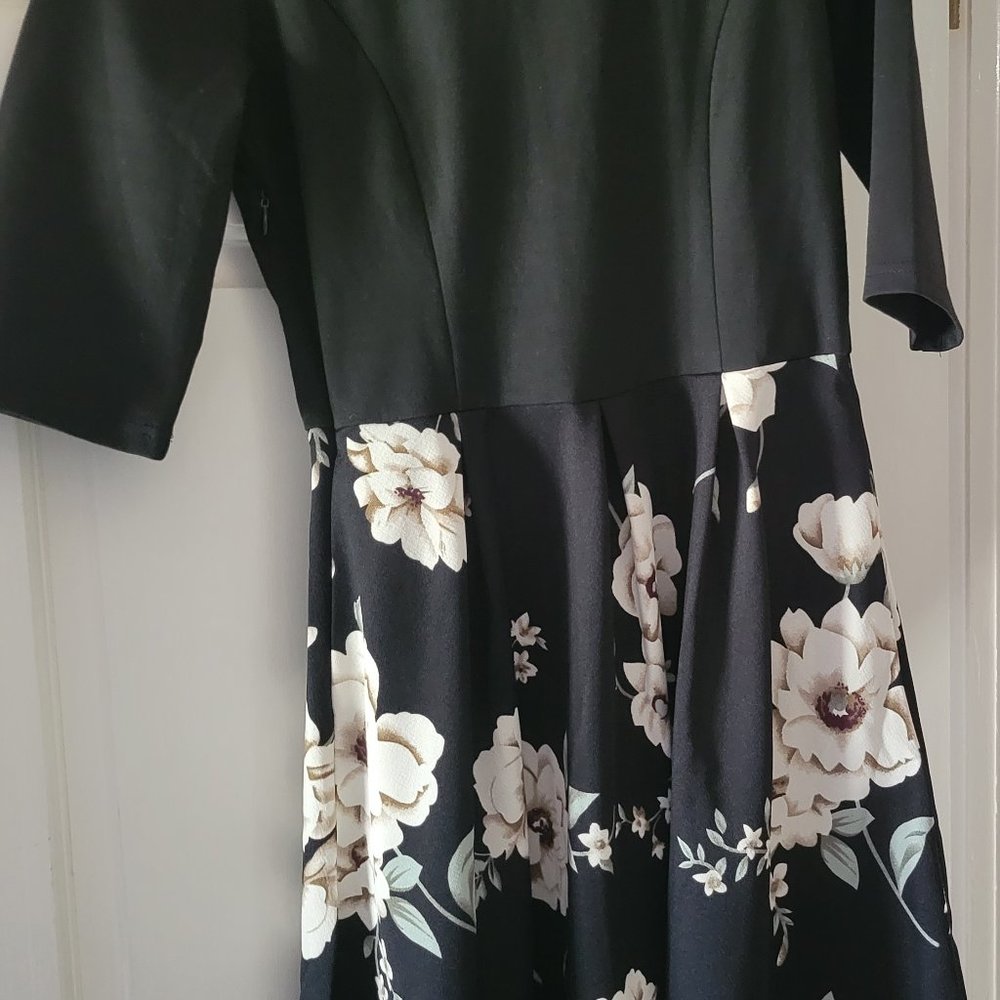 Cute dress for sale